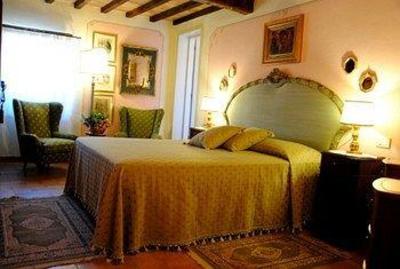 фото отеля Torre Sangiovanni Bed & Breakfast Todi