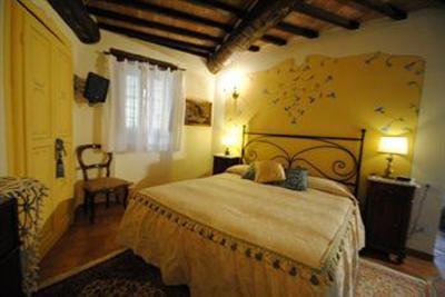 фото отеля Torre Sangiovanni Bed & Breakfast Todi