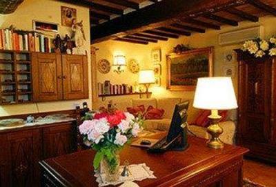 фото отеля Torre Sangiovanni Bed & Breakfast Todi
