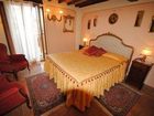 фото отеля Torre Sangiovanni Bed & Breakfast Todi