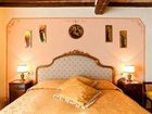 фото отеля Torre Sangiovanni Bed & Breakfast Todi