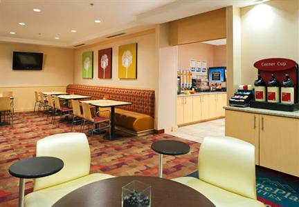 фото отеля TownePlace Suites Bethlehem Easton