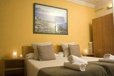 фото отеля Petit Hotel Barcelona