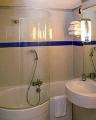 фото отеля Kyriad Hotel Beaune