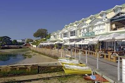 фото отеля Simon's Town Quayside Hotel and Conference Centre