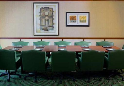 фото отеля Courtyard by Marriott Ventura - Simi Valley