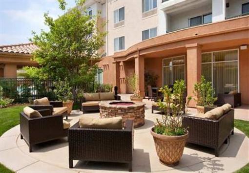 фото отеля Courtyard by Marriott Ventura - Simi Valley