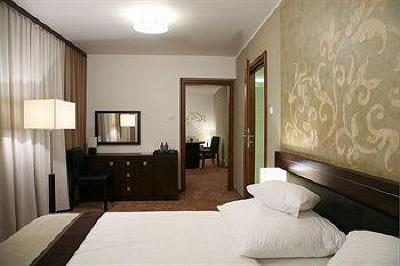 фото отеля Tarnovia Hotel