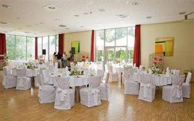 фото отеля Parkhotel Hluboka nad Vltavou