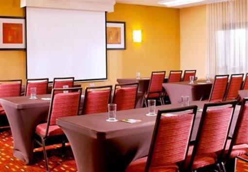 фото отеля Courtyard by Marriott Philadelphia Valley Forge
