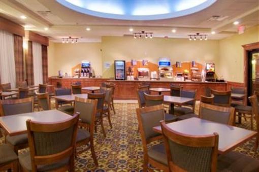 фото отеля Holiday Inn Express Hotel & Suites Galveston West - Seawall