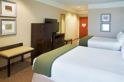 фото отеля Holiday Inn Express Hotel & Suites Galveston West - Seawall