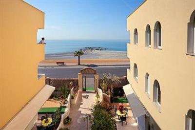 фото отеля Suitehotel Kaly Ventimiglia