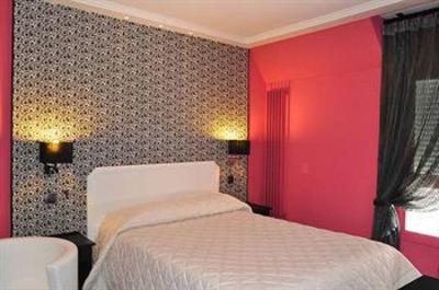 фото отеля Hotel Restaurant Le Fruitier Villedieu-les-Poeles