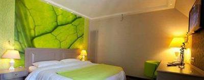 фото отеля Hotel Restaurant Le Fruitier Villedieu-les-Poeles