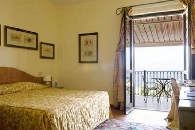 фото отеля FH Tonnara Di Bonagia Resort