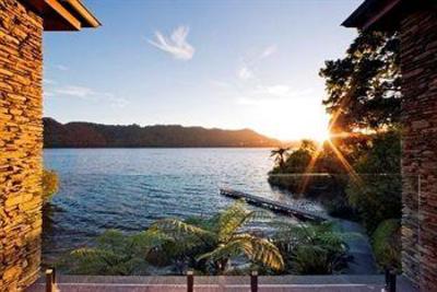 фото отеля Lake Okareka Lodge by lebua