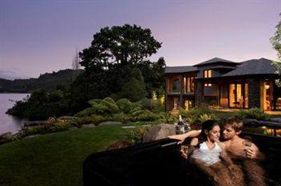 фото отеля Lake Okareka Lodge by lebua