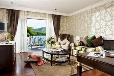 фото отеля Lake Okareka Lodge by lebua