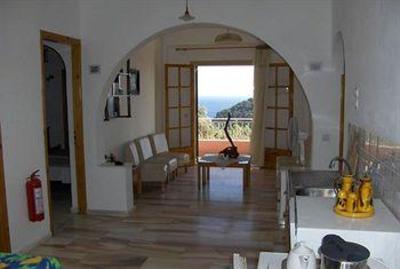 фото отеля Ipsia Apartments Paleokastritsa