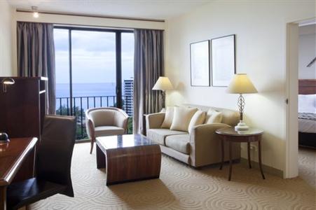 фото отеля Crowne Plaza Port Moresby