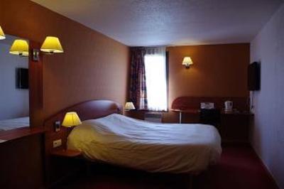 фото отеля Kyriad Caen Sud Ifs Hotel