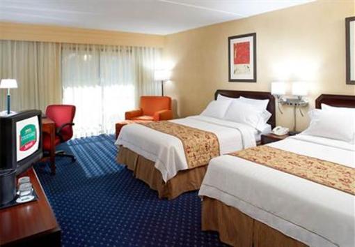 фото отеля Courtyard by Marriott State College