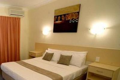 фото отеля Emerald Maraboon Motor Inn