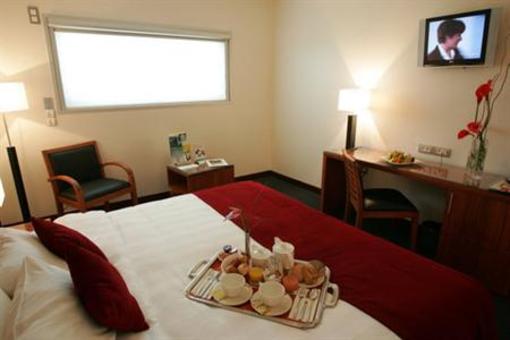 фото отеля Holiday Inn Bordeaux Sud Pessac
