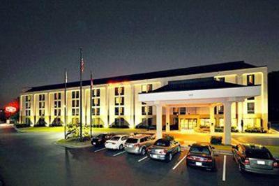 фото отеля Hampton Inn Atlanta - Cumberland Mall / NW