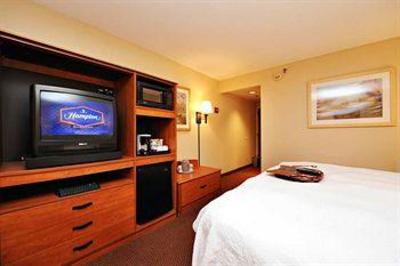 фото отеля Hampton Inn Atlanta - Cumberland Mall / NW