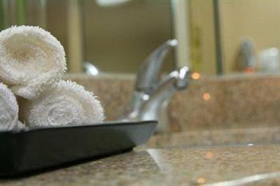 фото отеля Hampton Inn Atlanta - Cumberland Mall / NW