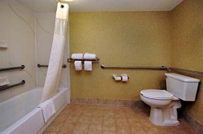 фото отеля Hampton Inn Atlanta - Cumberland Mall / NW