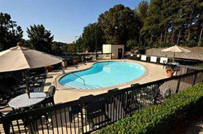 фото отеля Hampton Inn Atlanta - Cumberland Mall / NW