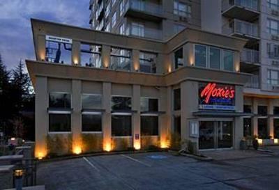 фото отеля Sandman Suites Surrey-Guildford