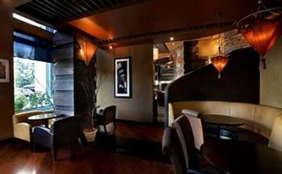 фото отеля Sandman Suites Surrey-Guildford