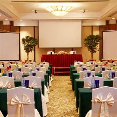 фото отеля Crowne Plaza Hotel Jinan