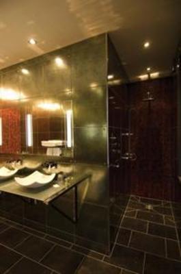 фото отеля BEST WESTERN Broadfield Park Hotel