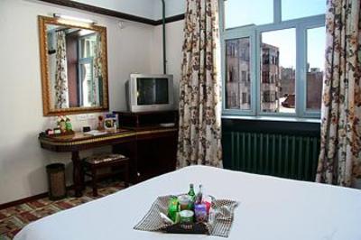 фото отеля Bremen Inn Harbin