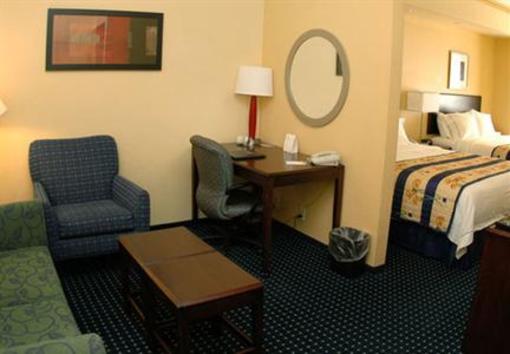 фото отеля SpringHill Suites Grand Rapids Airport