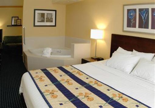 фото отеля SpringHill Suites Grand Rapids Airport