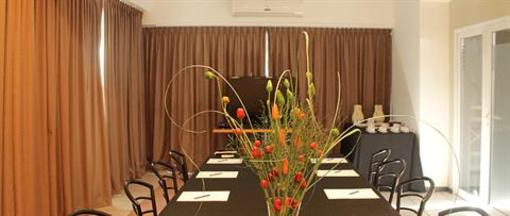 фото отеля Apart Hotel Sierra de los Padres