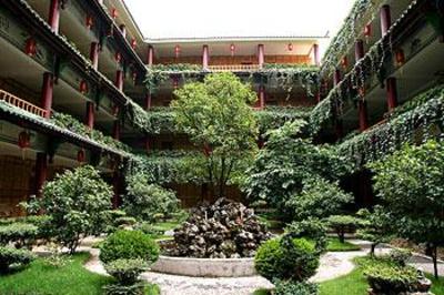 фото отеля Golden Spring Hotel Lijiang