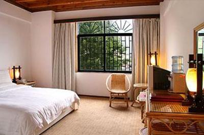 фото отеля Golden Spring Hotel Lijiang