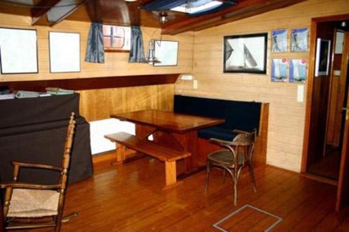 фото отеля Floating Hostel