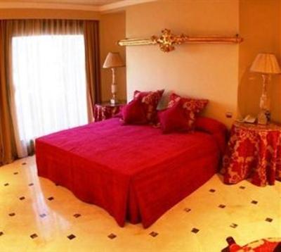 фото отеля Apartamentos Spa Cadiz Plaza