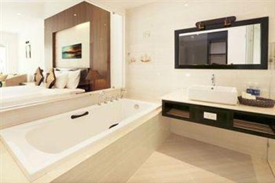 фото отеля The Sailing Bay Resort & Spa