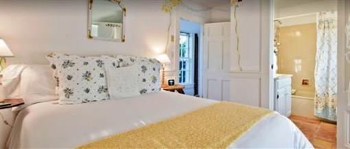 фото отеля Pineapple Inn Nantucket