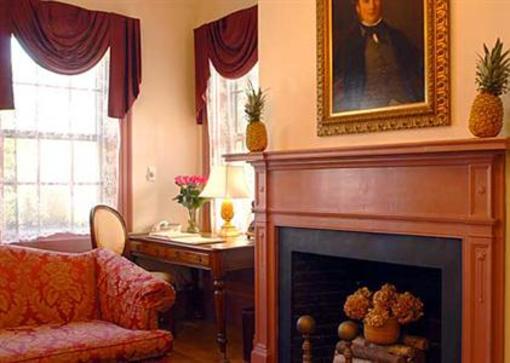 фото отеля Pineapple Inn Nantucket