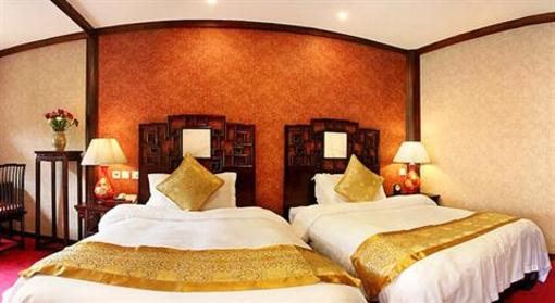 фото отеля Lijiang Shishan House